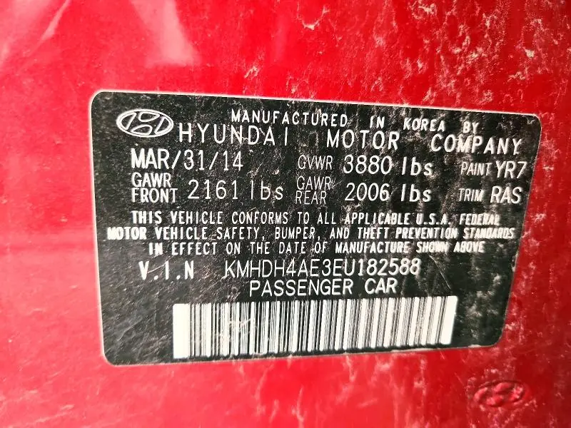 2014 HYUNDAI ELANTRA SE  