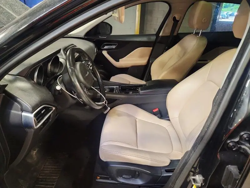 2018 JAGUAR F-PACE PREMIUM  