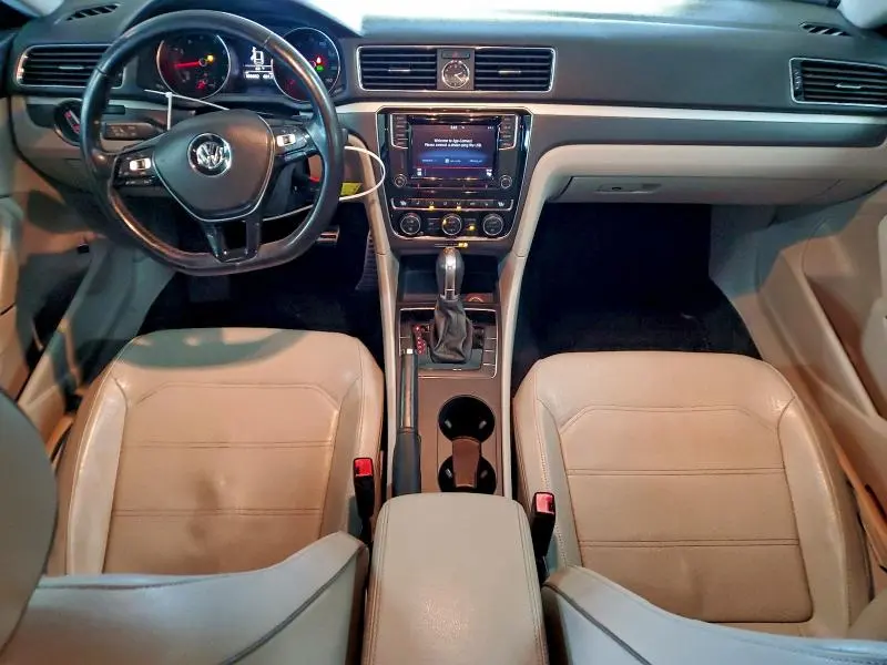 2017 VOLKSWAGEN PASSAT R-LINE  