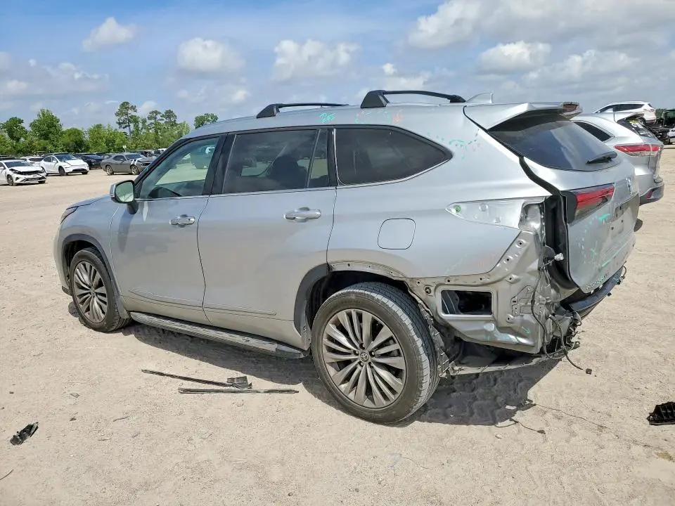 2021 TOYOTA HIGHLANDER PLATINUM  