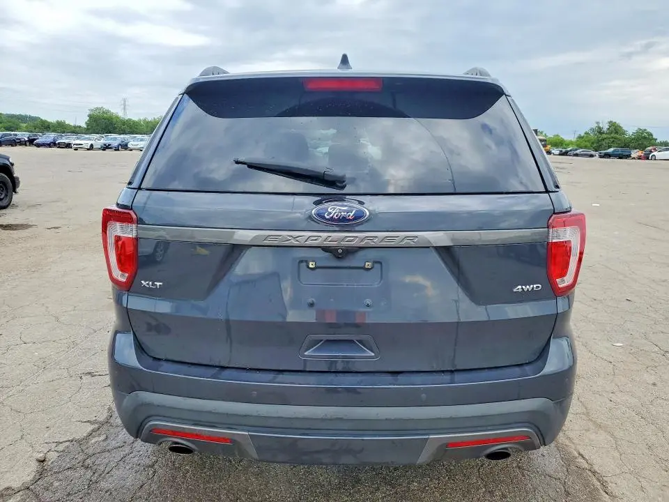 2017 FORD EXPLORER XLT  