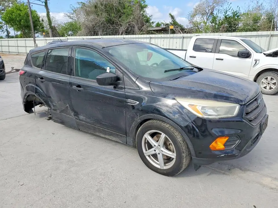 2017 FORD ESCAPE S  