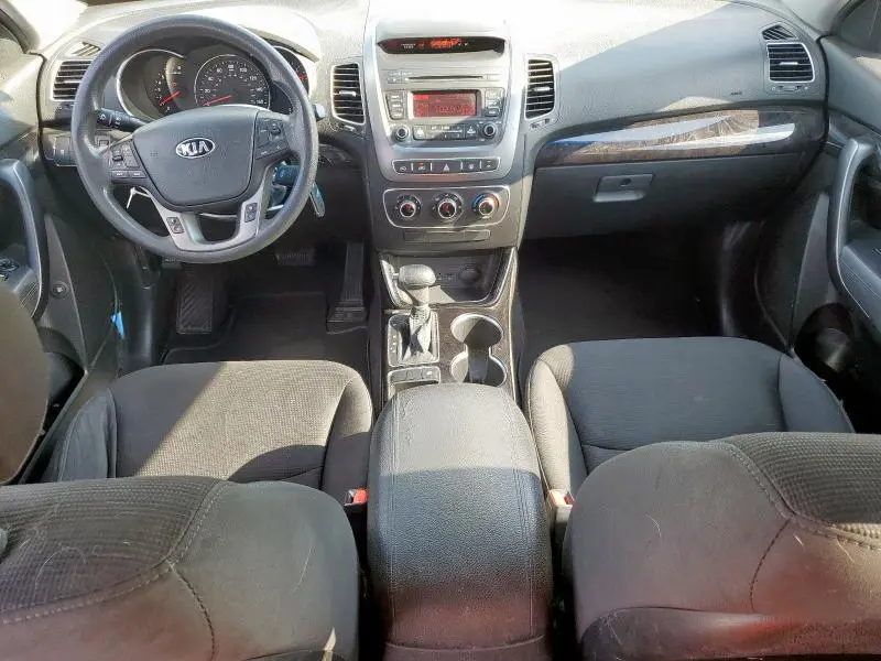 2014 KIA SORENTO LX  