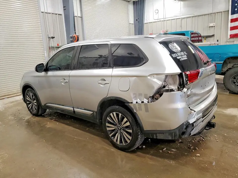 2019 MITSUBISHI OUTLANDER SE  