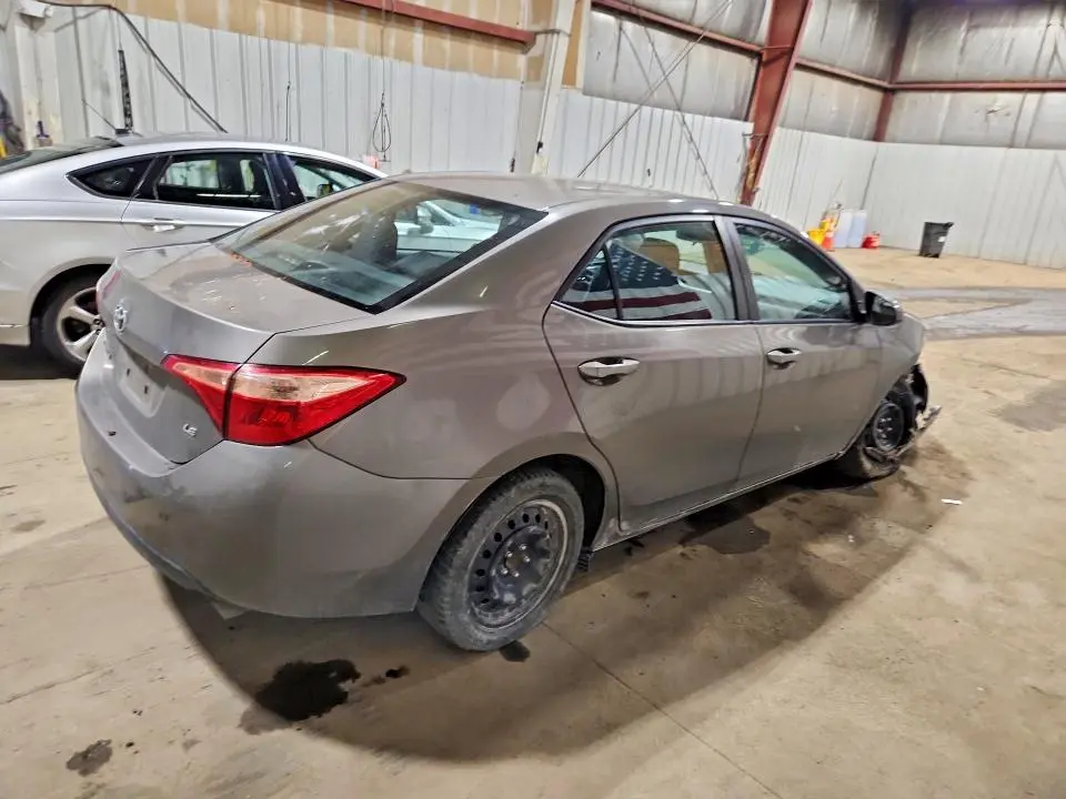 2017 TOYOTA COROLLA LE  