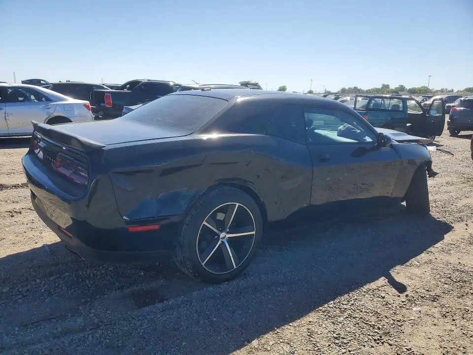 2015 DODGE CHALLENGER SXT  