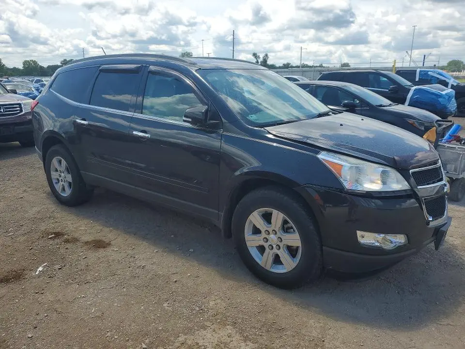 2011 CHEVROLET TRAVERSE LT  