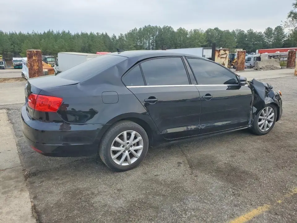 2013 VOLKSWAGEN JETTA SE  
