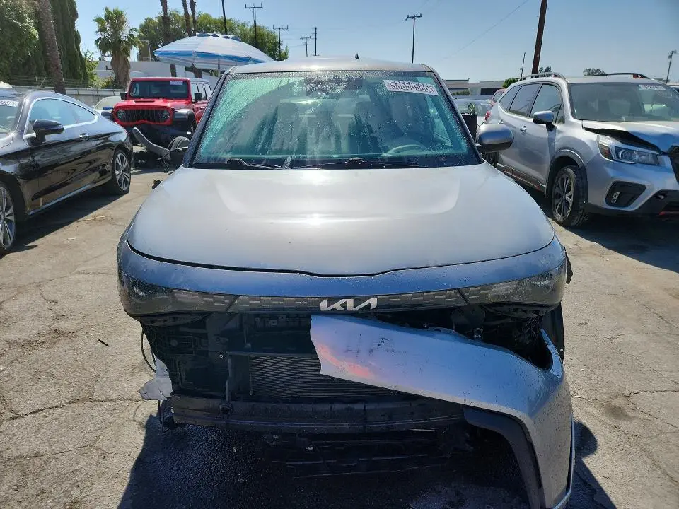 2023 KIA SOUL LX  