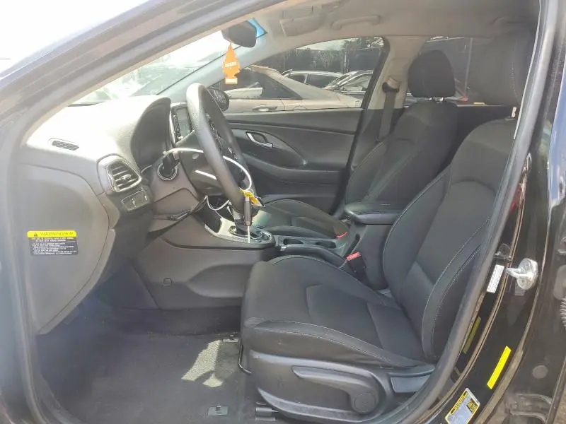 2018 HYUNDAI ELANTRA GT BASE  