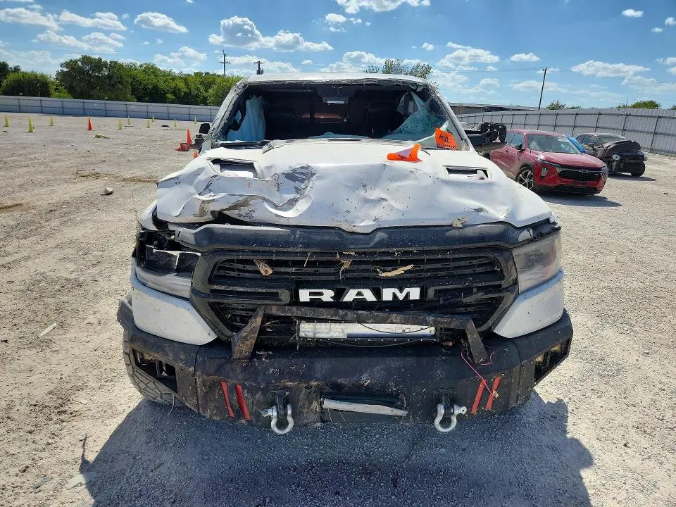2020 RAM 1500 LARAMIE  