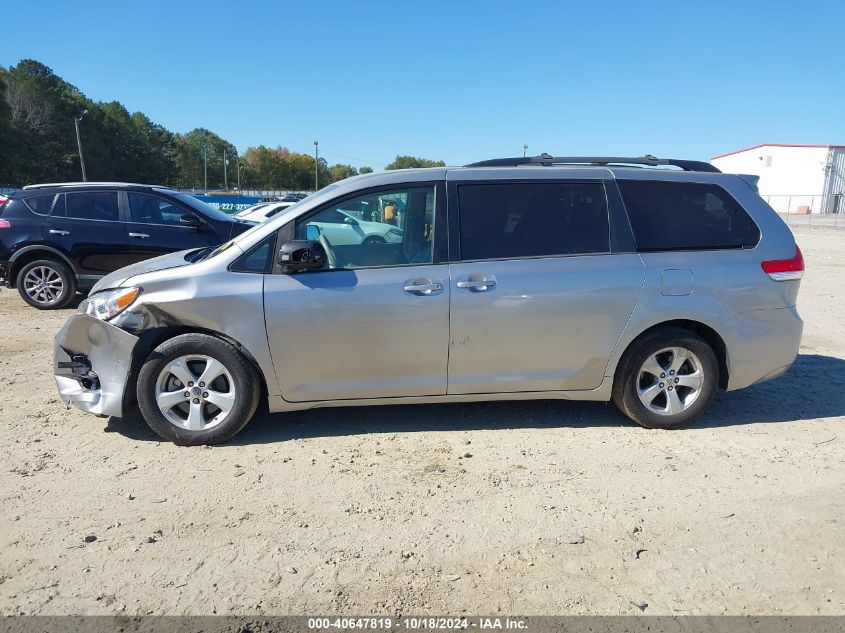 2011 TOYOTA SIENNA LE V6