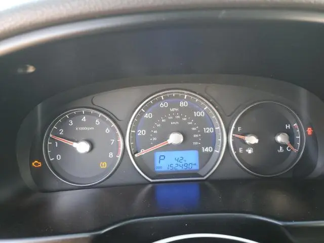 2011 HYUNDAI SANTA FE GLS  