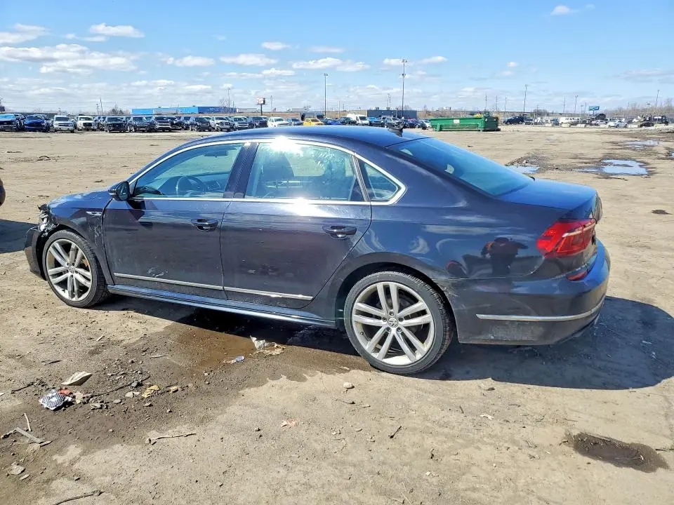 2017 VOLKSWAGEN PASSAT R-LINE  