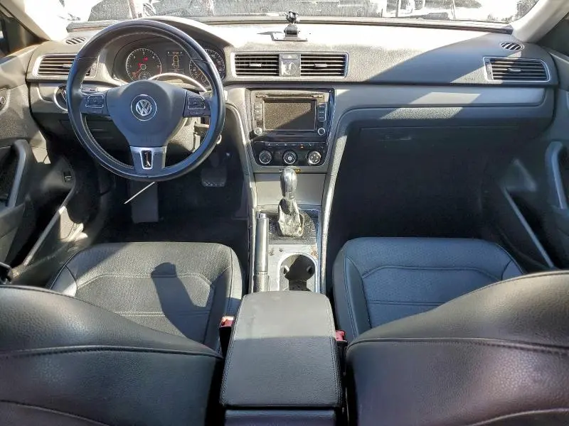2014 VOLKSWAGEN PASSAT SE  