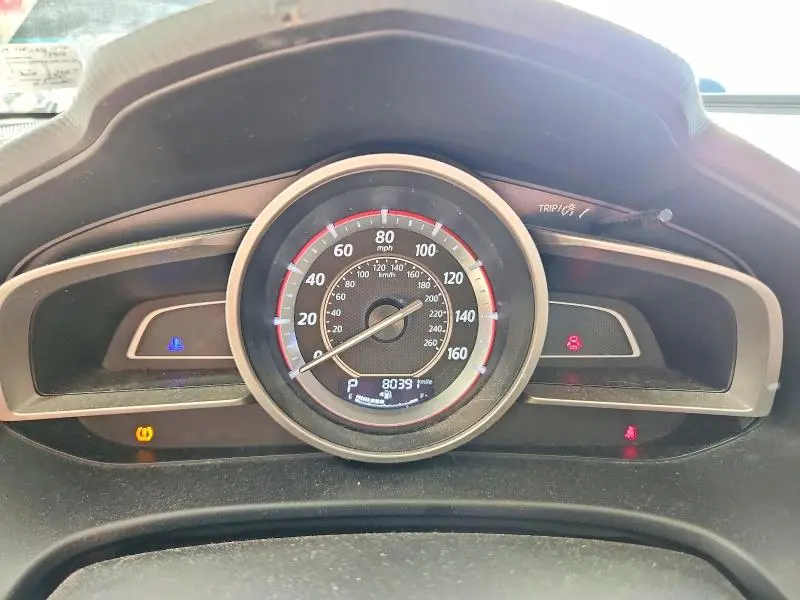 2015 MAZDA 3 SV  