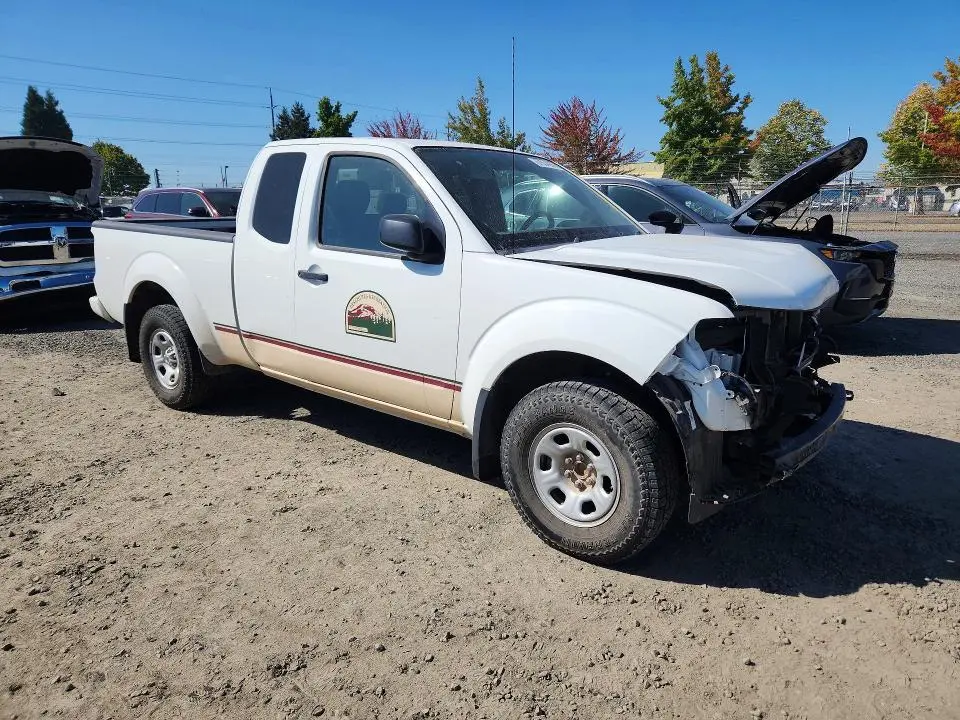 2019 NISSAN FRONTIER S  