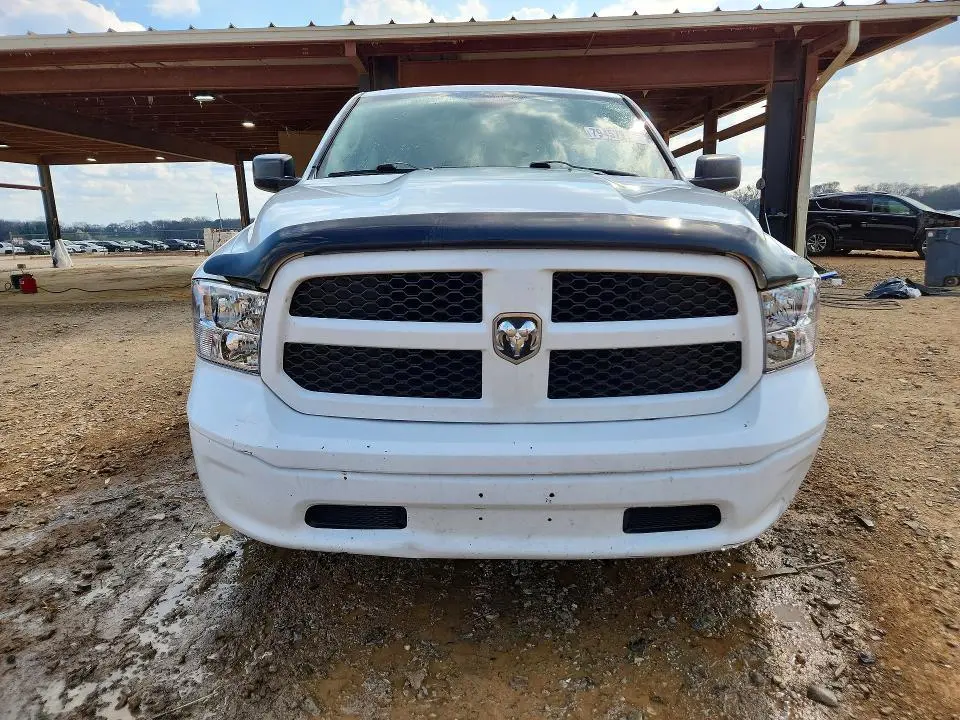 2013 RAM 1500 ST  