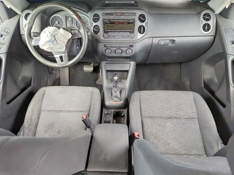 2013 VOLKSWAGEN TIGUAN S  
