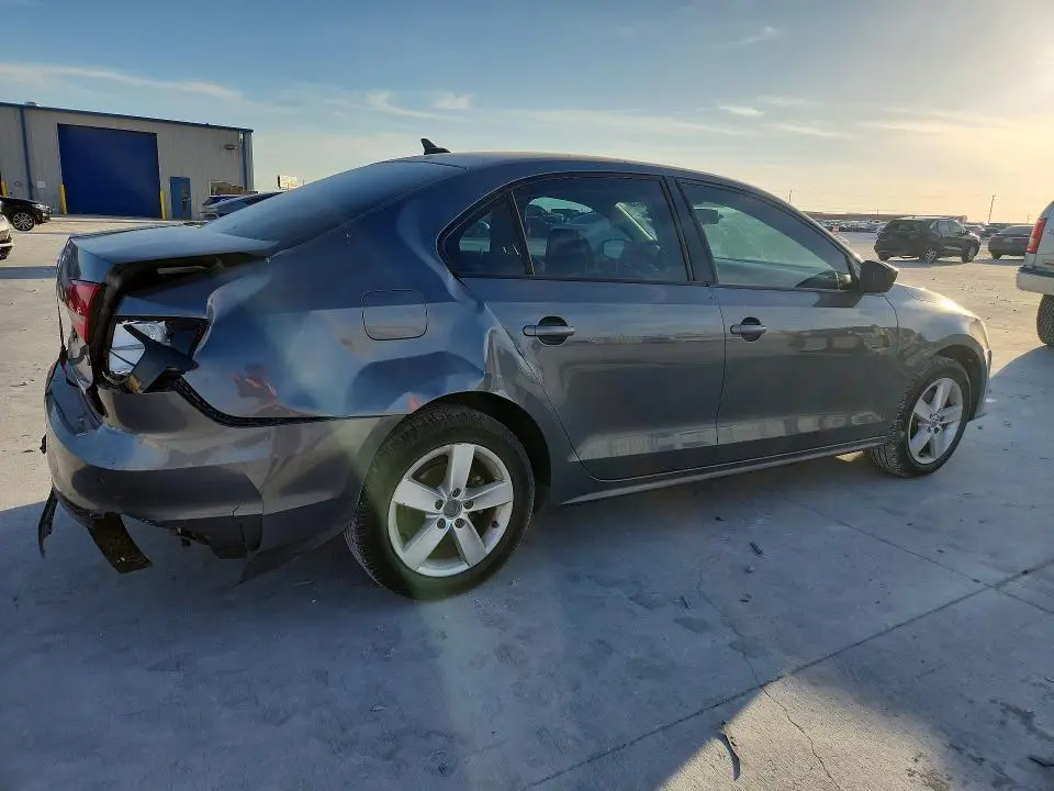 2015 VOLKSWAGEN JETTA TDI  