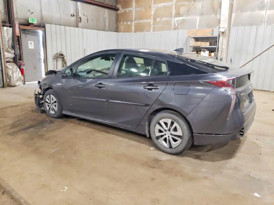 2017 TOYOTA PRIUS THREE  