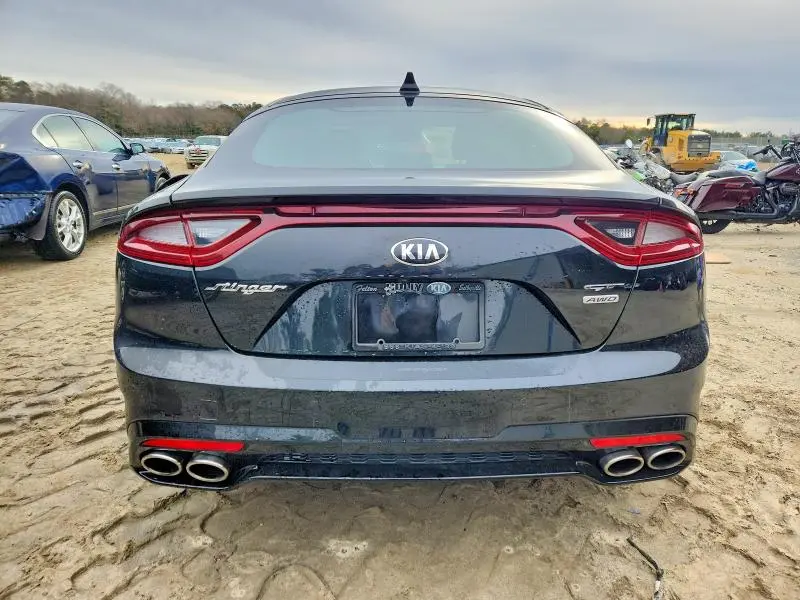 2018 KIA STINGER GT  