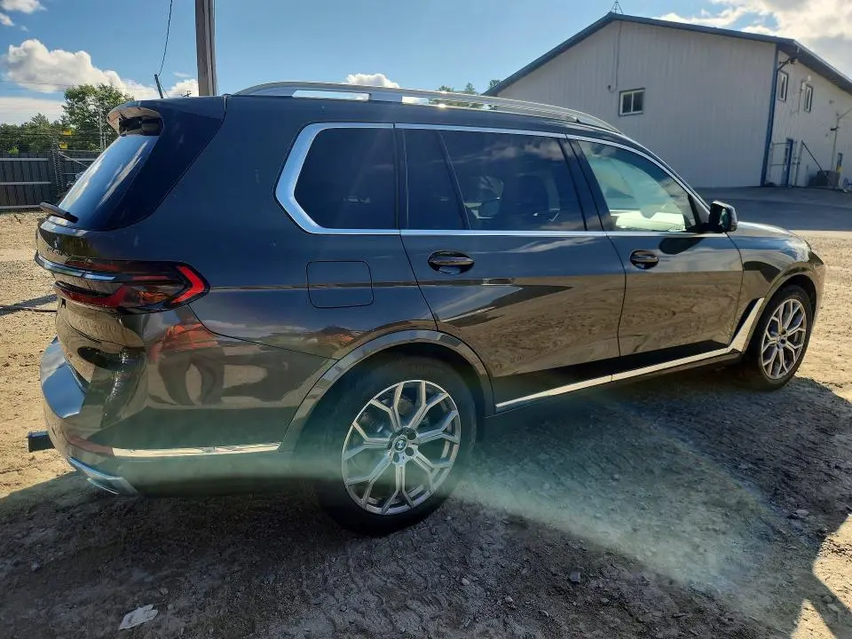 2025 BMW X7 XDRIVE40I  