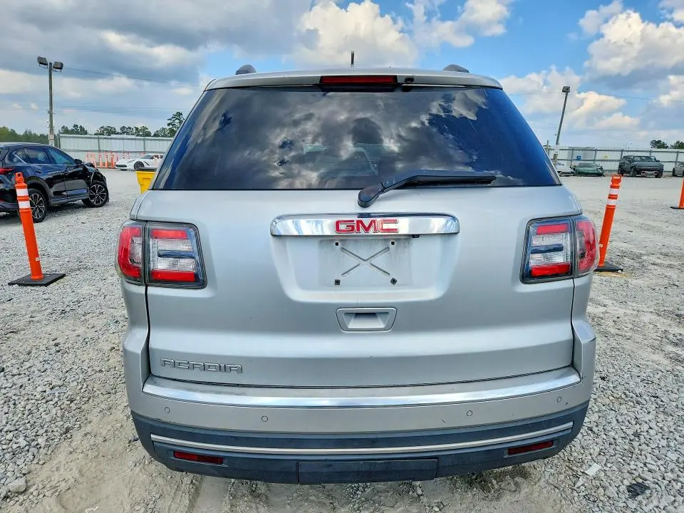 2015 GMC ACADIA SLT-1  