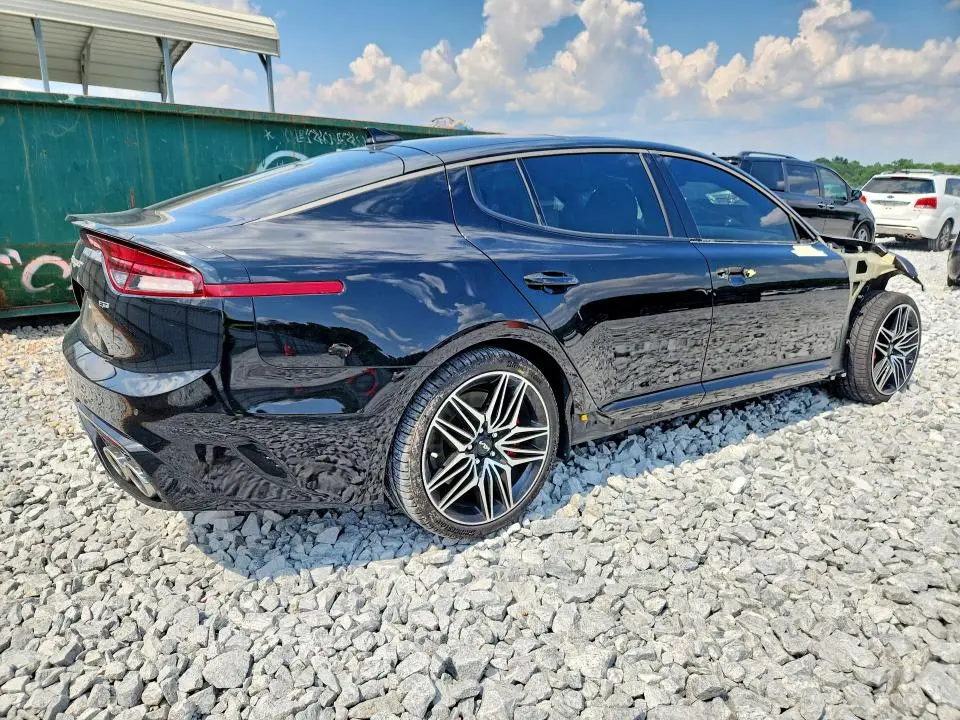 2023 KIA STINGER GT2  