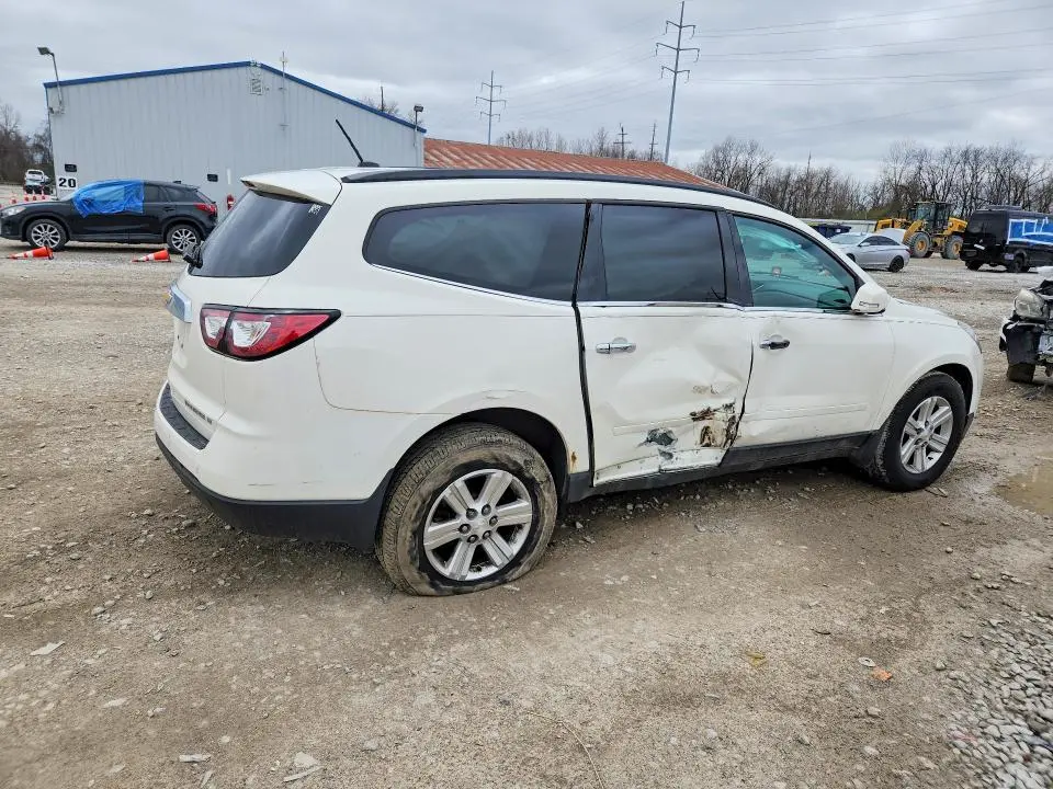 2014 CHEVROLET TRAVERSE LT  
