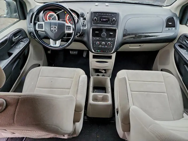2013 DODGE GRAND CARAVAN SE  