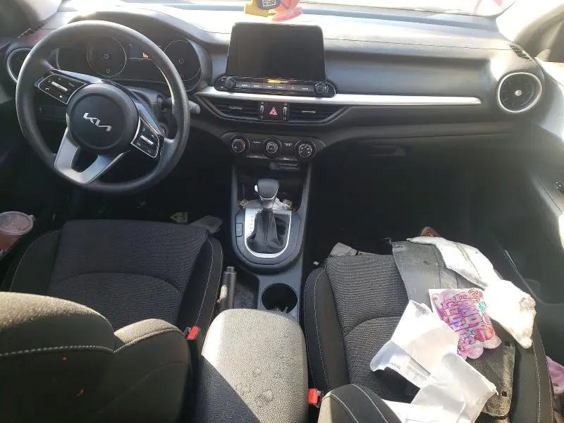 2024 KIA FORTE LX  