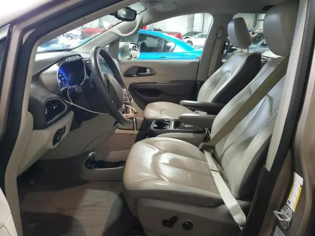 2017 CHRYSLER PACIFICA TOURING L  