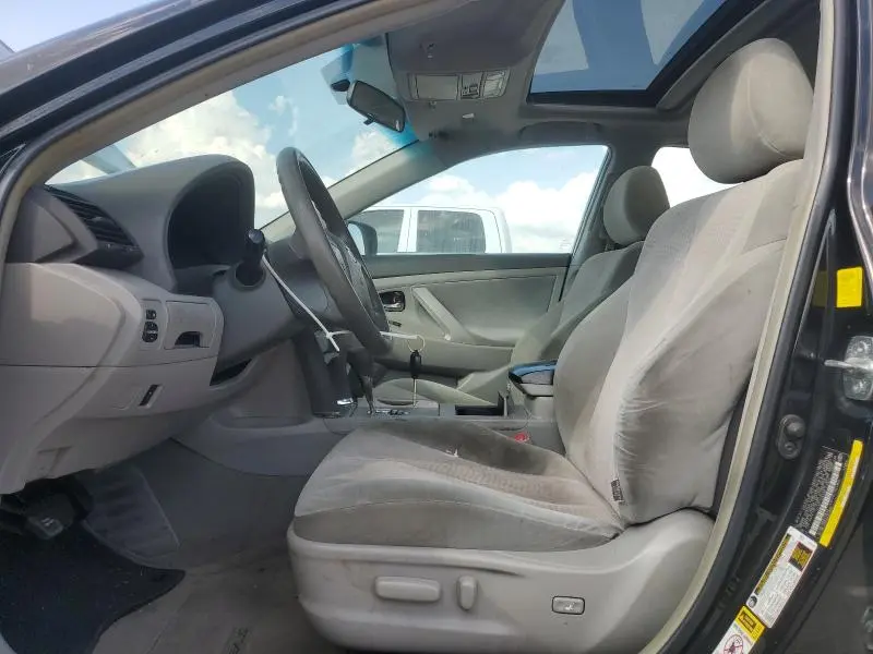 2011 TOYOTA CAMRY BASE  