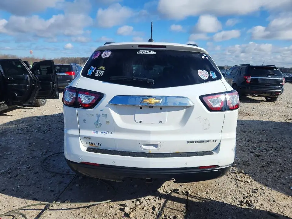 2016 CHEVROLET TRAVERSE LT  