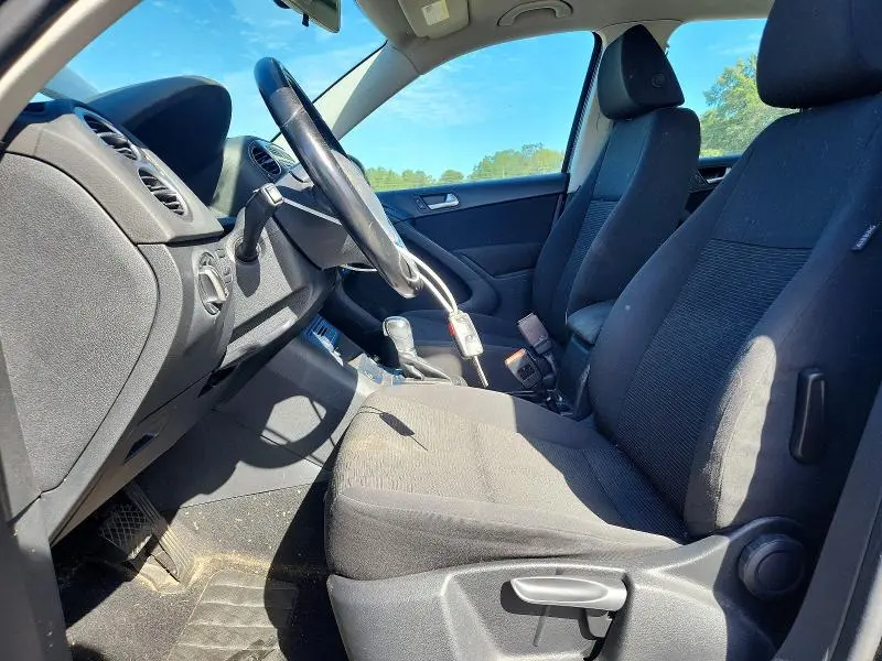 2017 VOLKSWAGEN TIGUAN S  