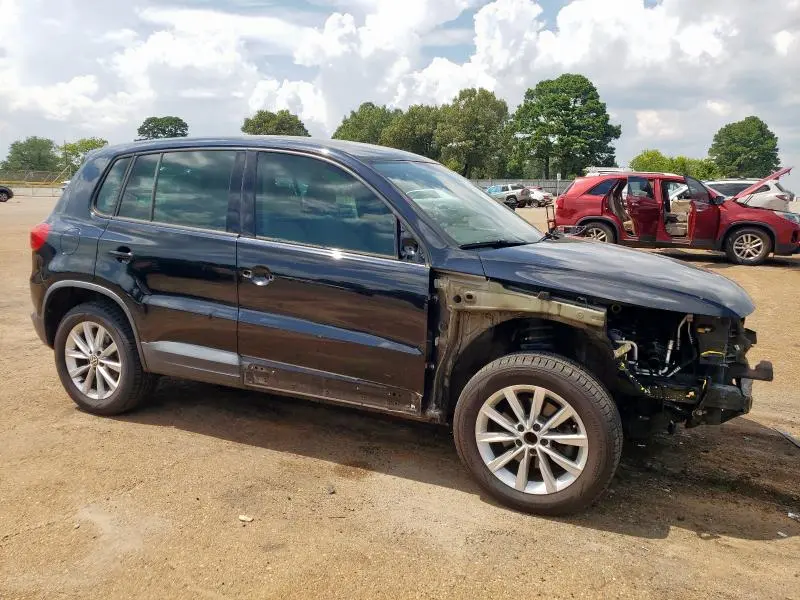 2014 VOLKSWAGEN TIGUAN S  