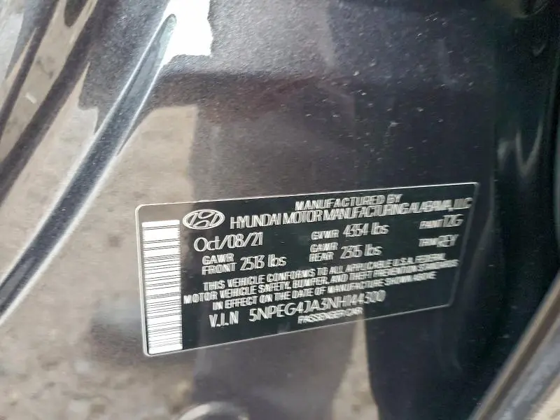 2022 HYUNDAI SONATA SE  