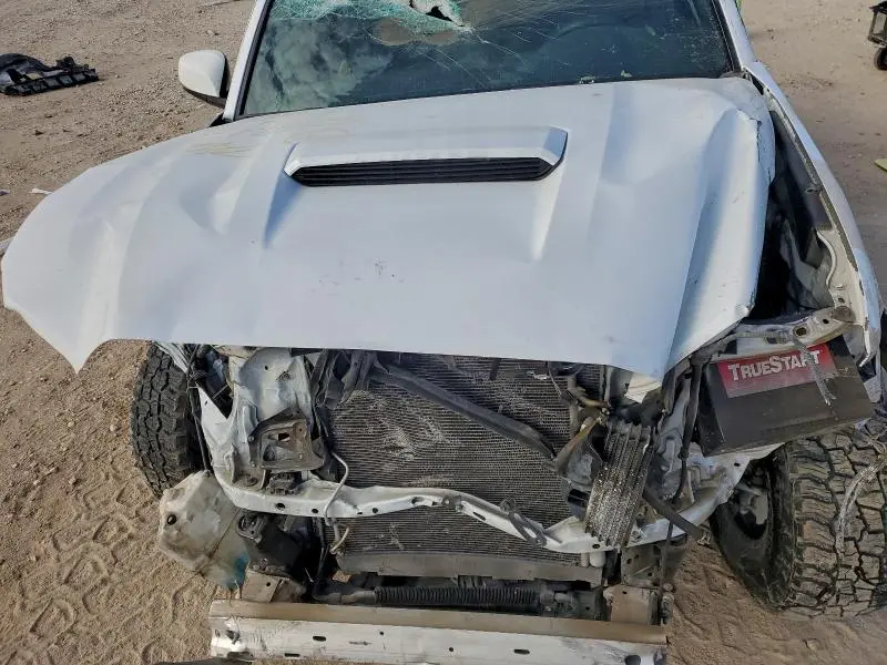 2019 TOYOTA TACOMA DOUBLE CAB  