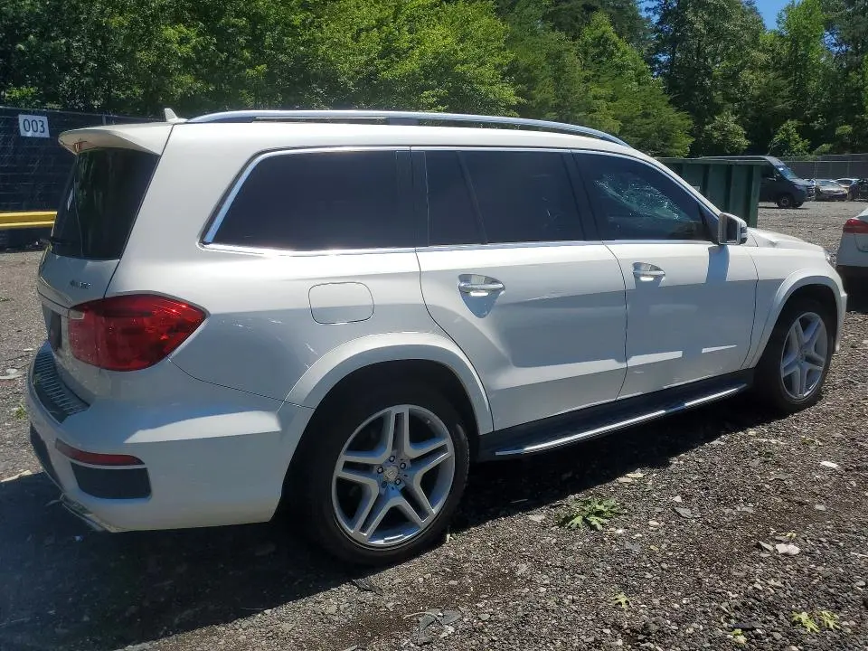 2015 MERCEDES-BENZ GL 550 4MATIC  