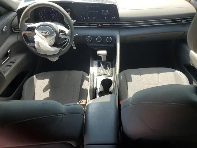 2021 HYUNDAI ELANTRA SE  