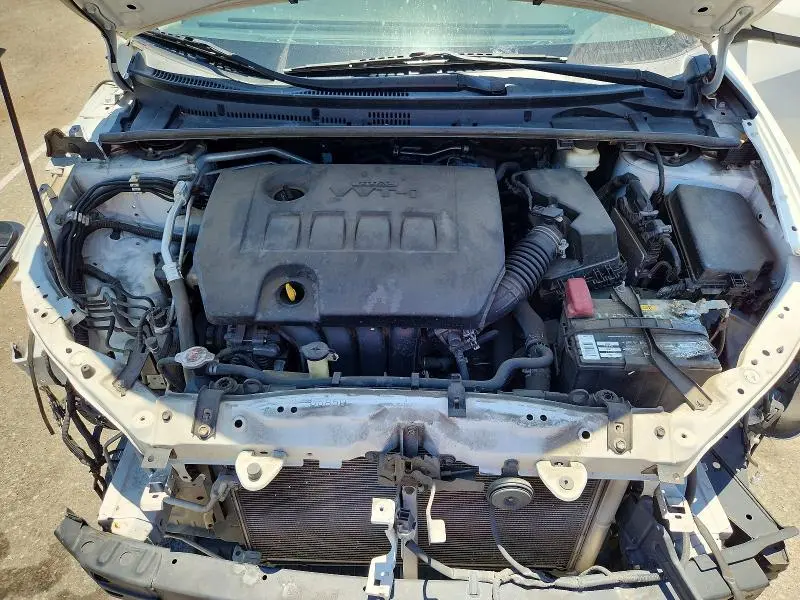 2019 TOYOTA COROLLA SE  