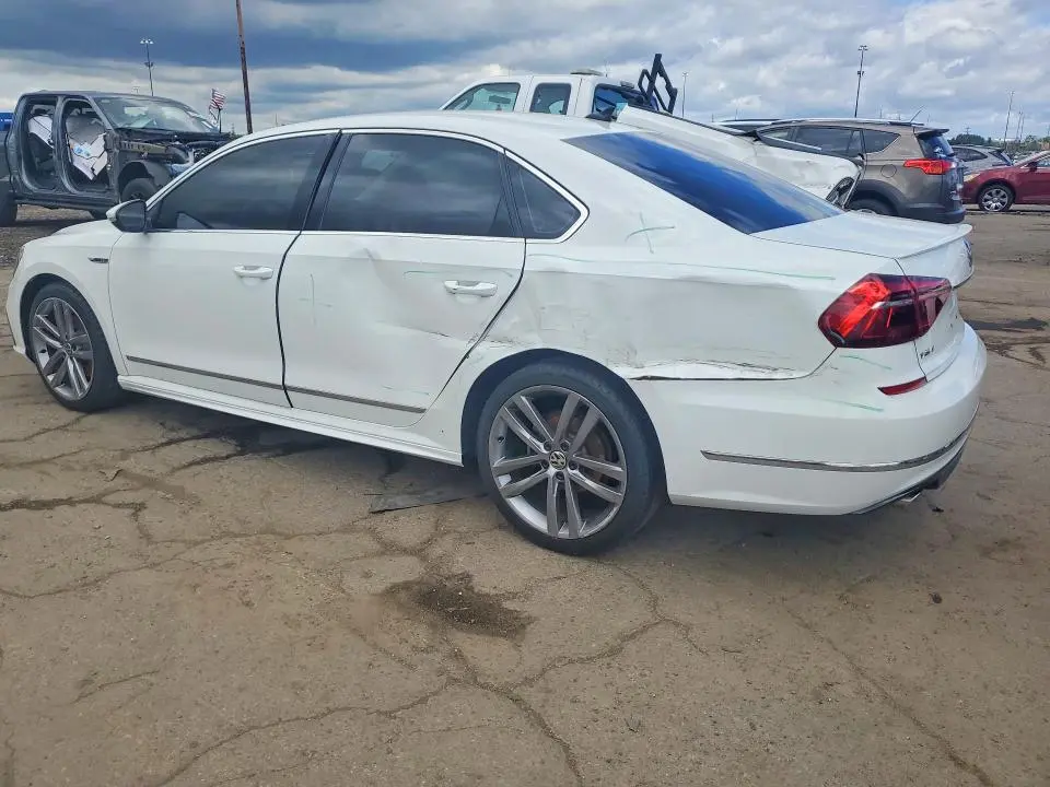 2017 VOLKSWAGEN PASSAT R-LINE  