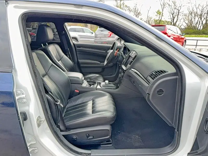 2023 CHRYSLER 300 S  