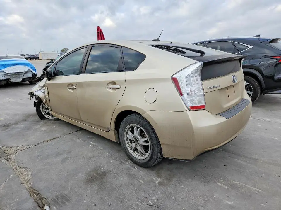 2011 TOYOTA PRIUS TWO  