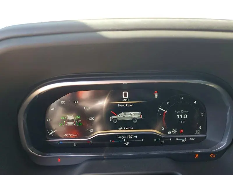2023 GMC YUKON AT4  