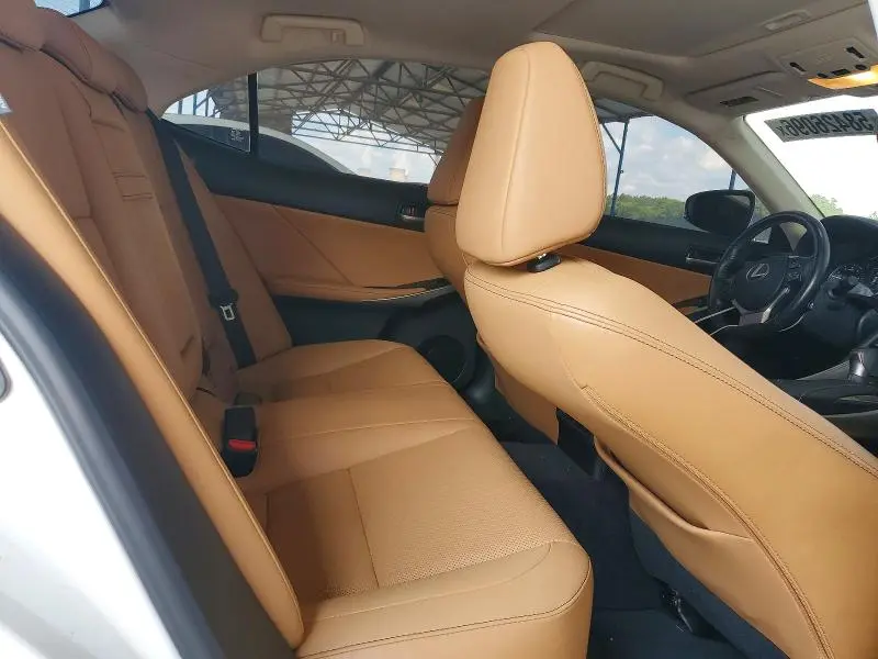 2017 LEXUS IS 300  