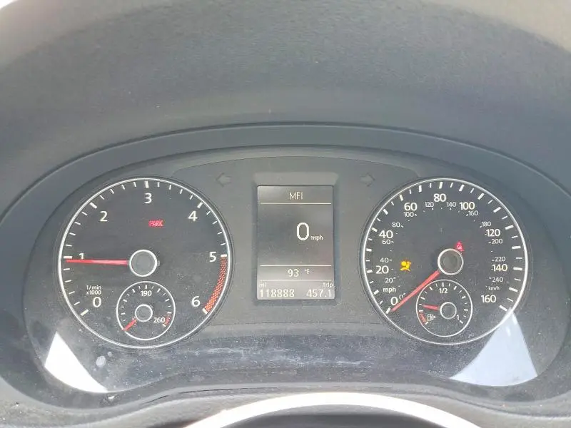 2015 VOLKSWAGEN PASSAT SE  