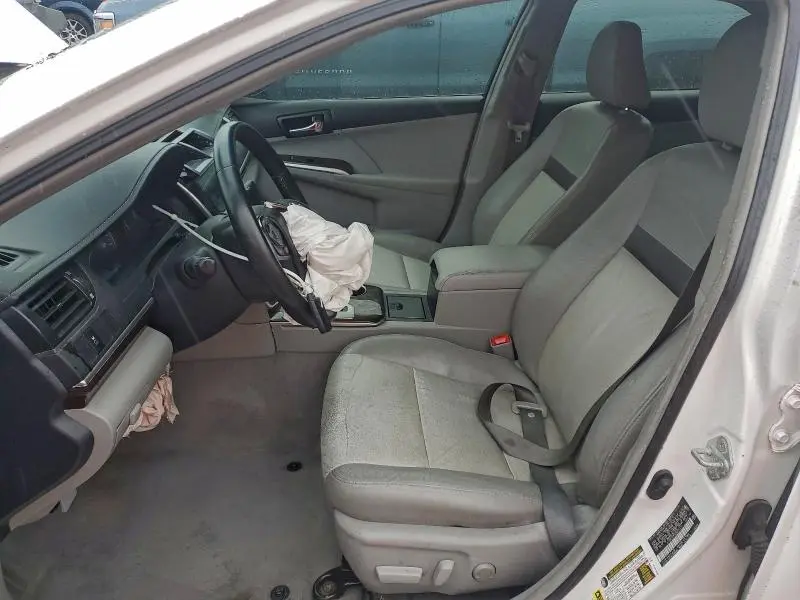 2012 TOYOTA CAMRY SE  