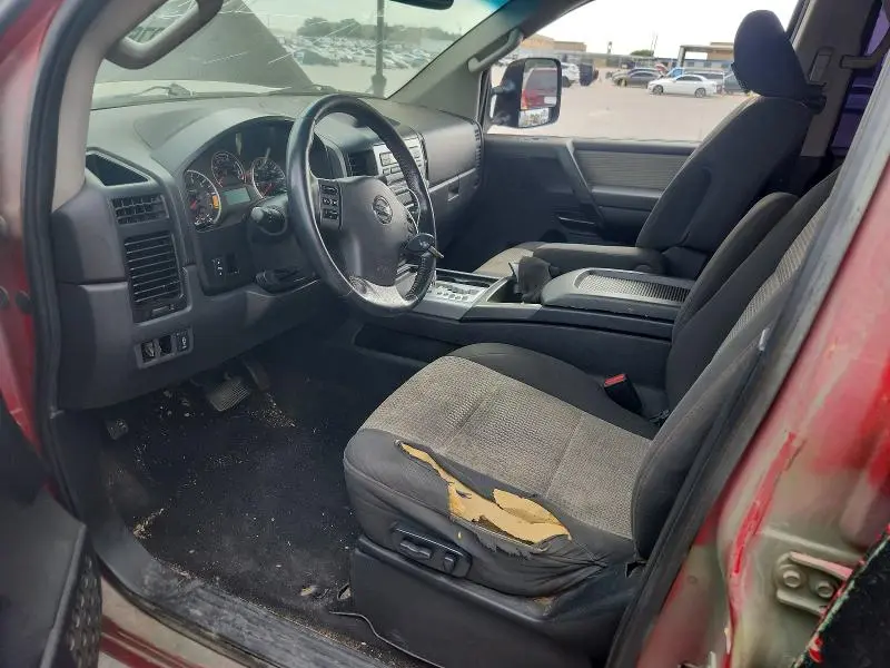 2012 NISSAN TITAN SV  